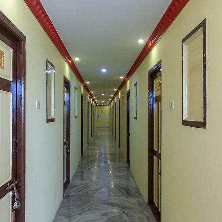 Oyo Flagship 24898 Senthur Murugan Residency Tambaram Exterior photo